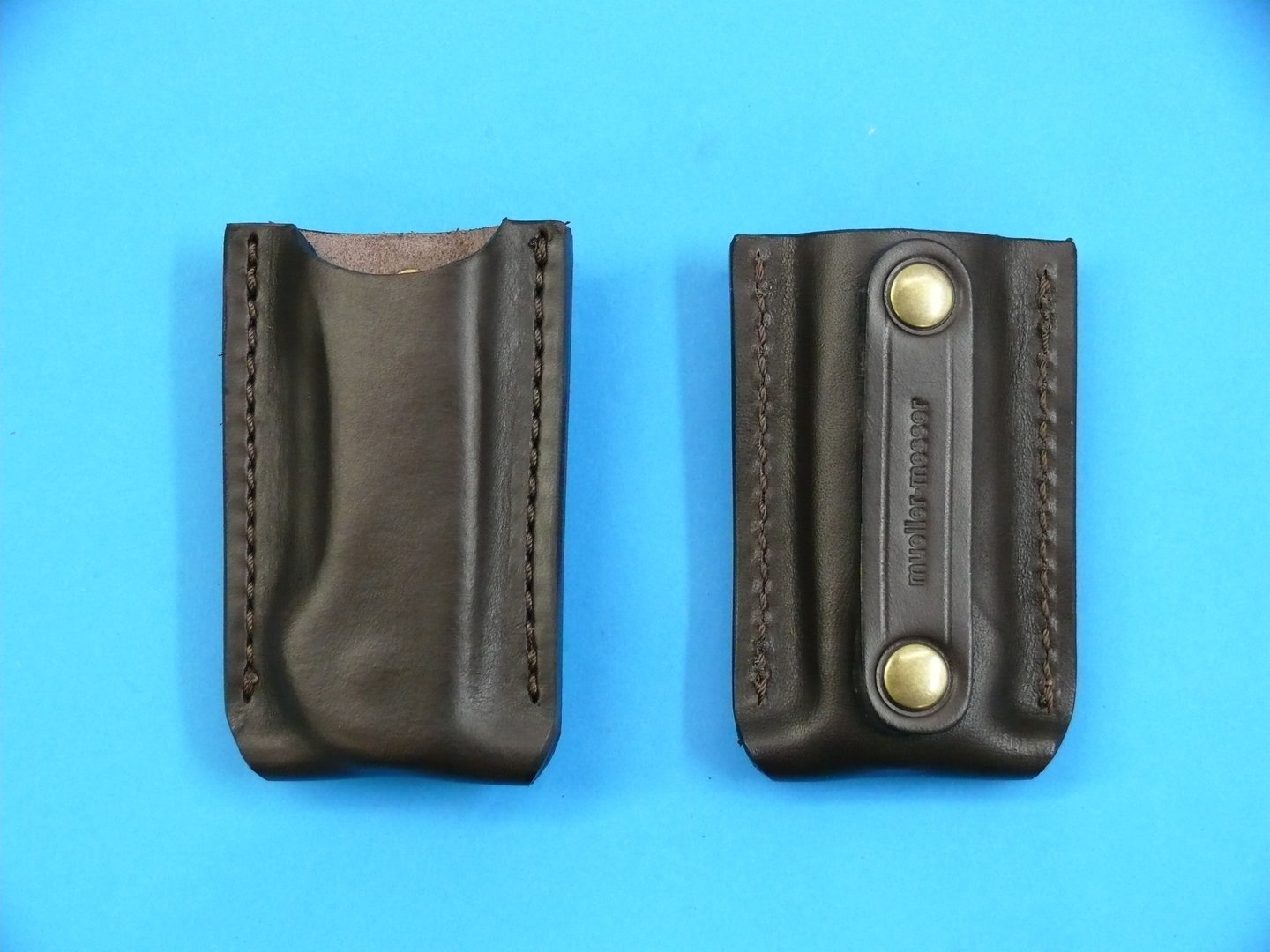 Lederholster aus braunem Blankleder für Modell Axis Lock Companion